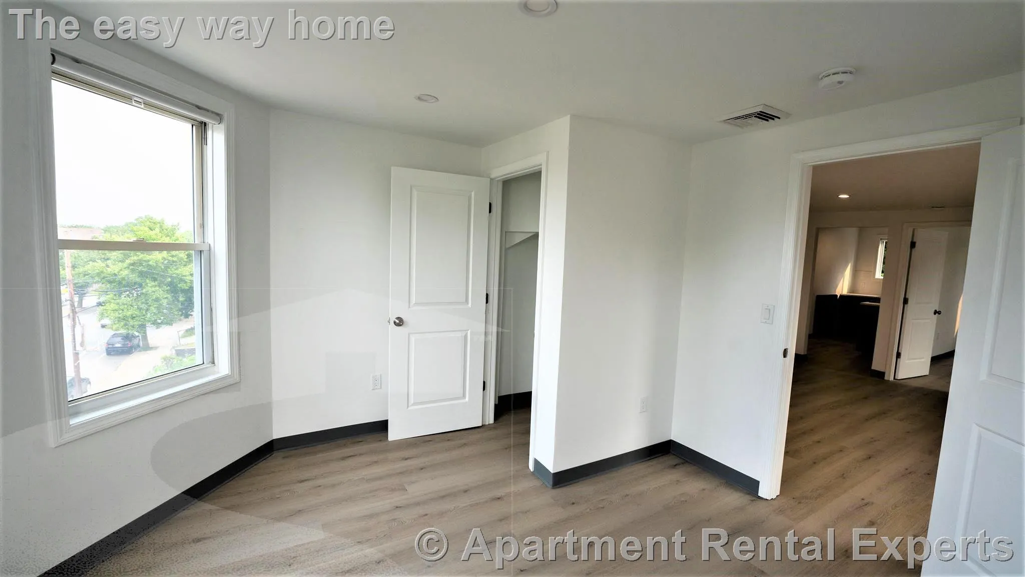 301-303 Boston Ave, Tufts