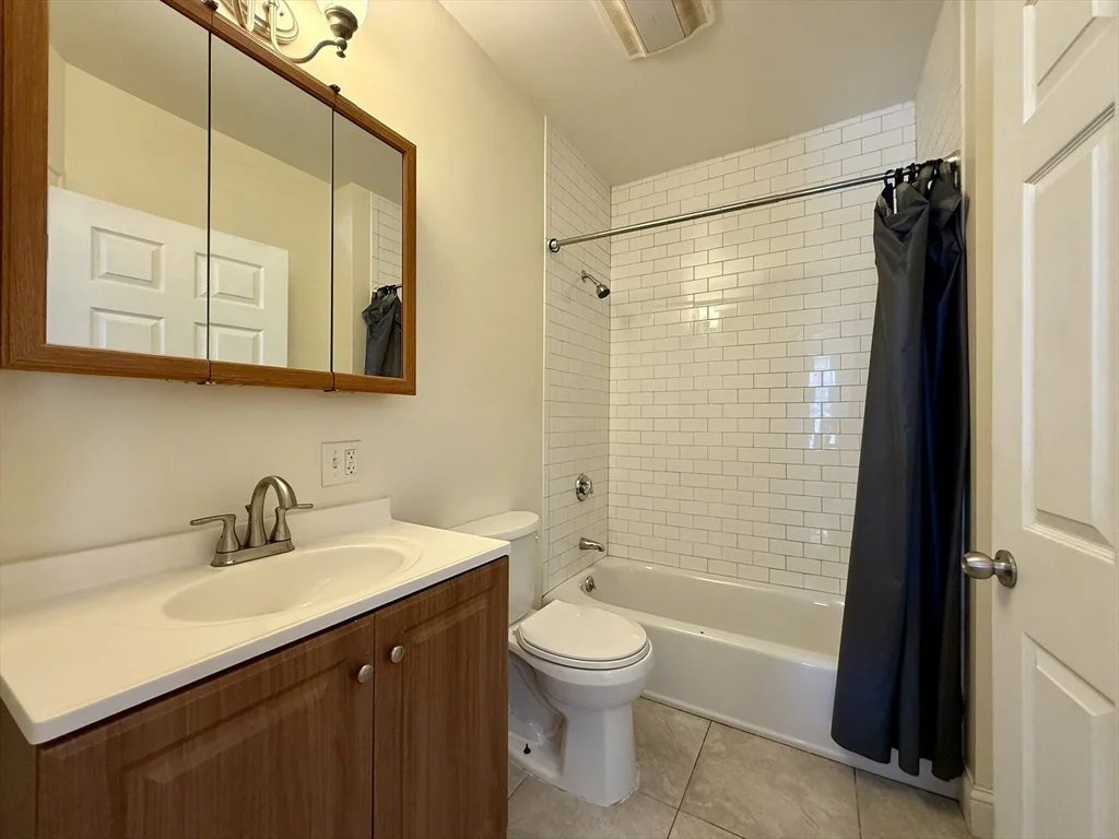 29 John St, Attleboro