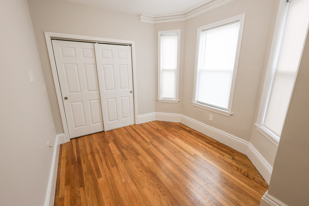 36 Winthrop St, Everett