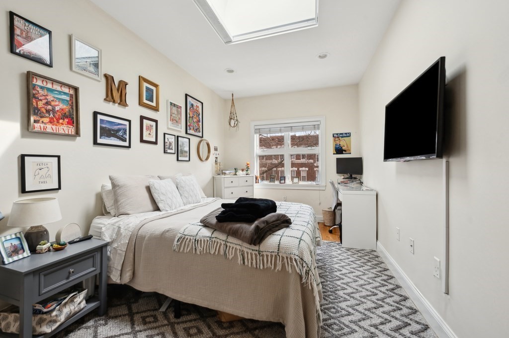 37 Queensberry, Fenway