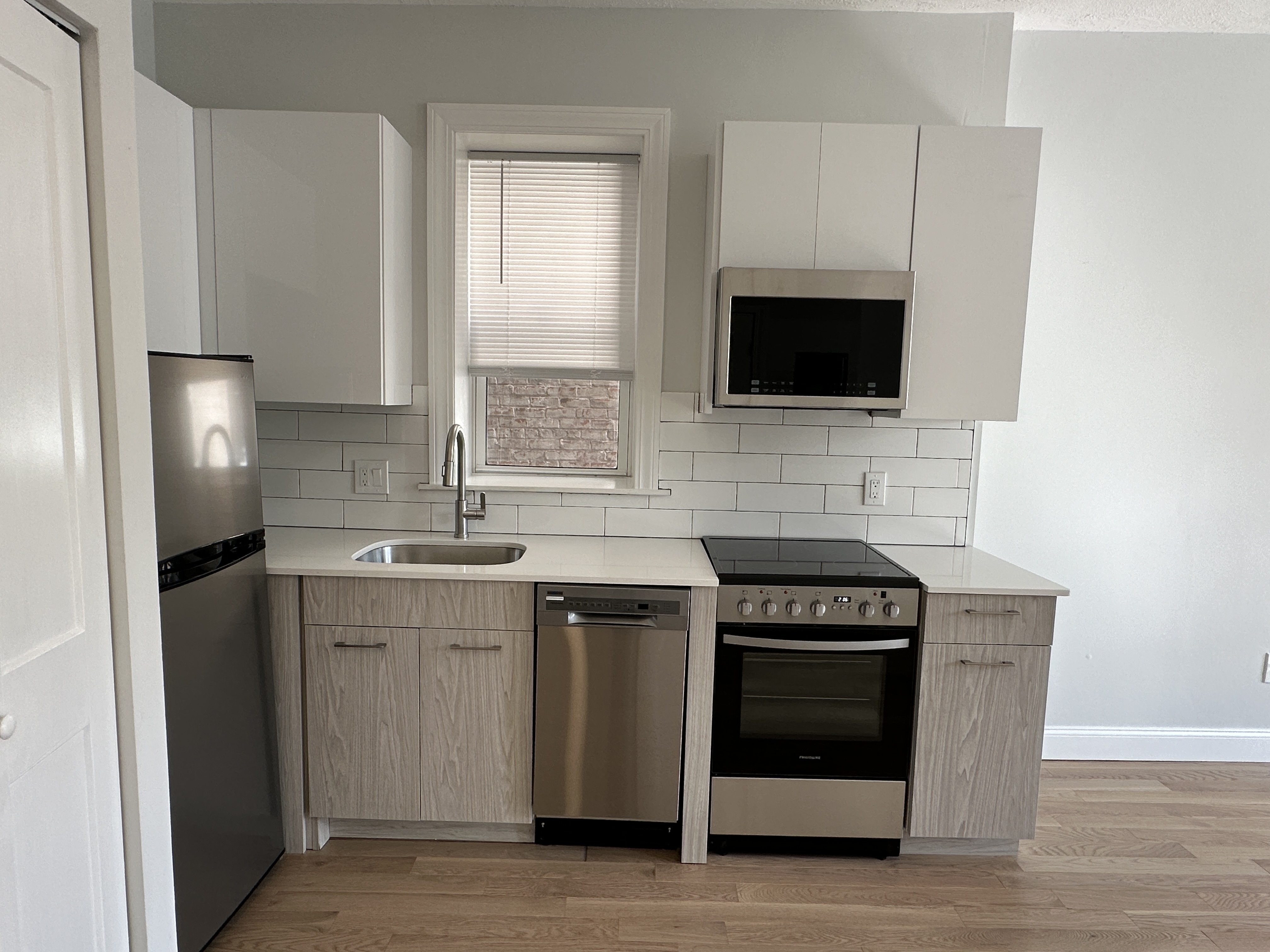 104 Queensberry St, Fenway