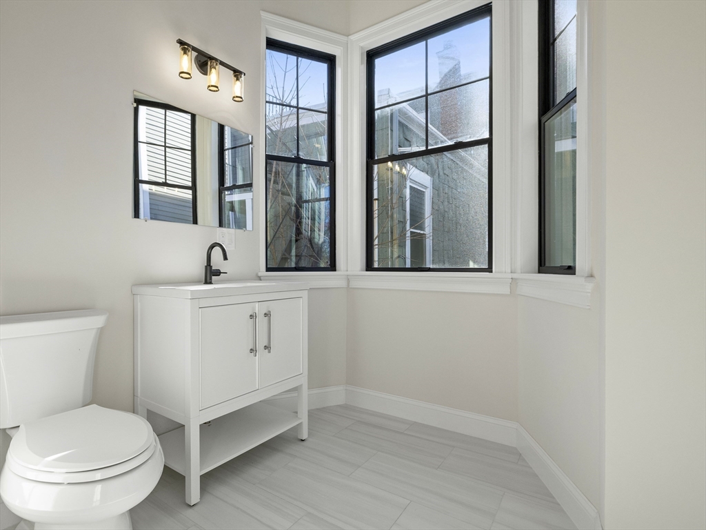 48 Woodward, South Boston