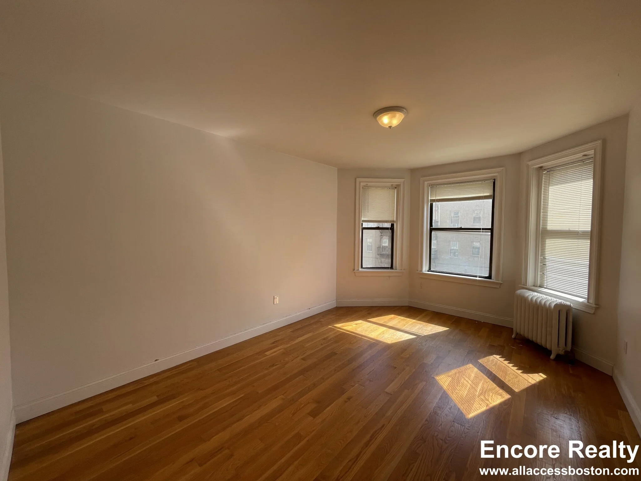 11 Peterborough St, Fenway