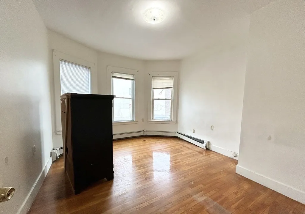 96 East Cottage, Boston