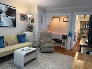 842 Nantasket Ave, The Alphabets