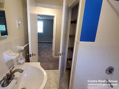 751 South St, Roberts