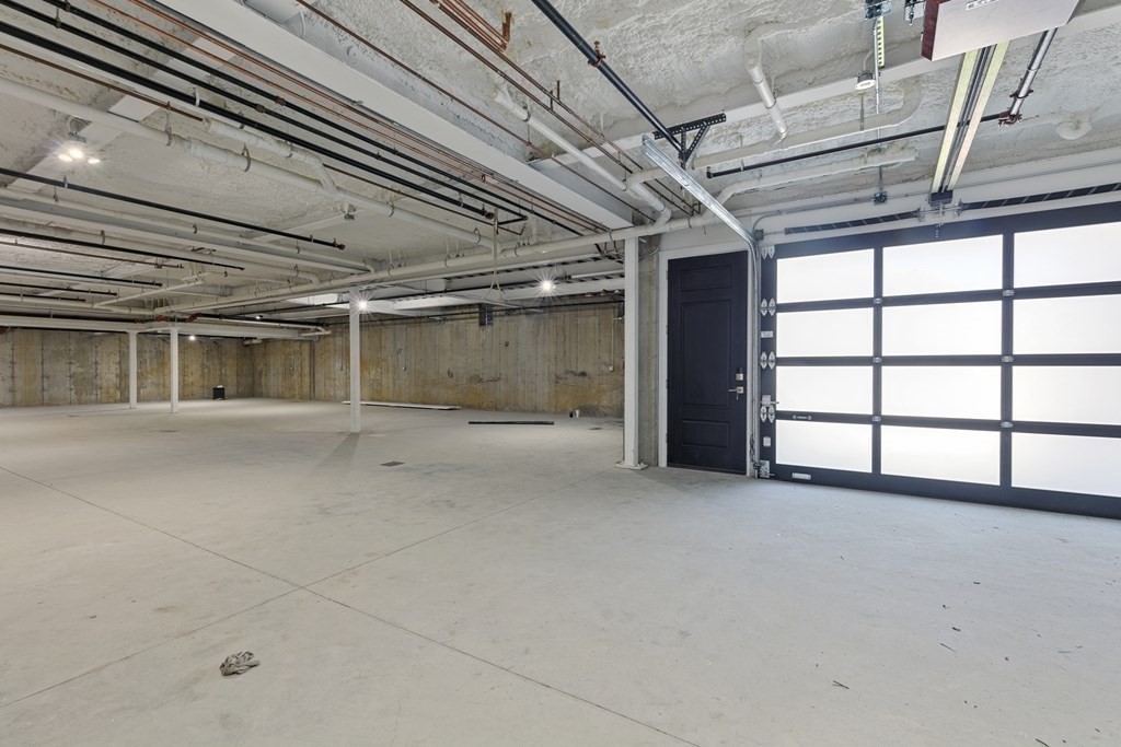 88 Dover St, Davis Square