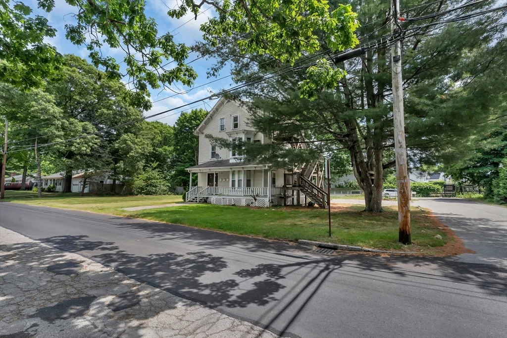 39 Hope St, Attleboro