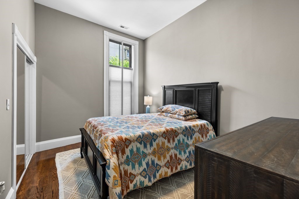 705 Massachusetts Ave, South End