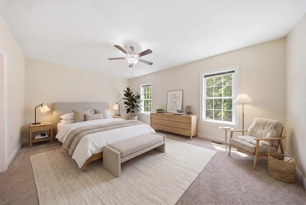 2 Williamsburg Way, Medway