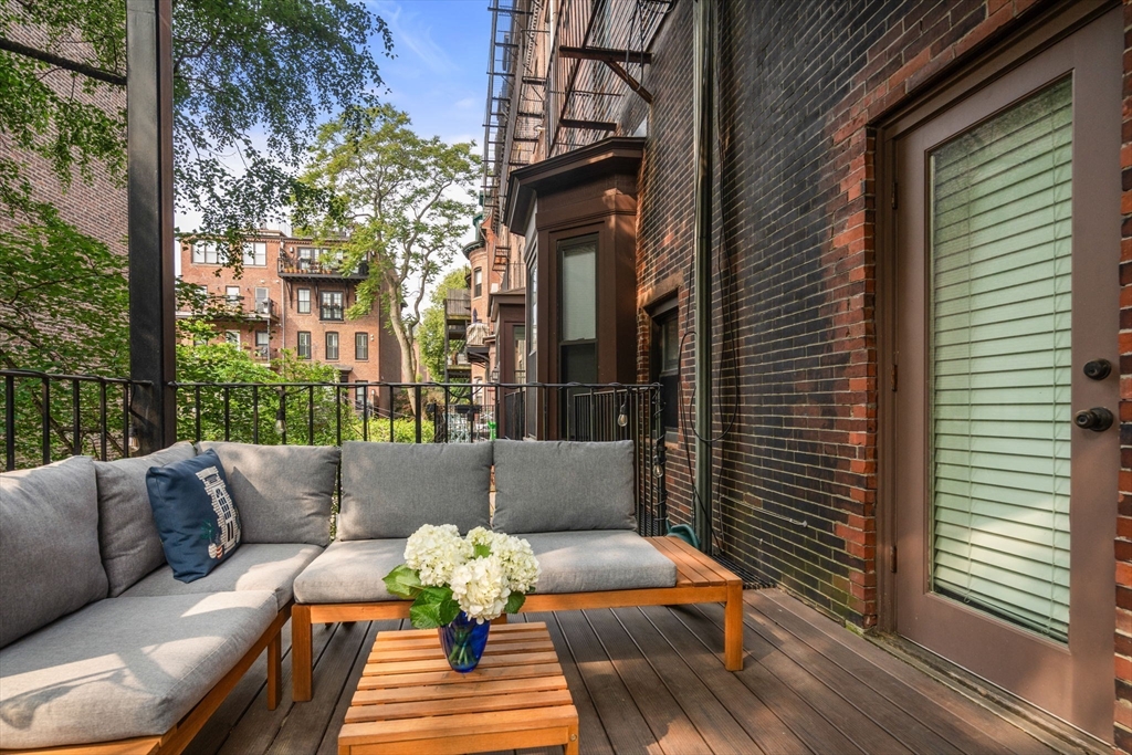 496 Columbus Ave, South End