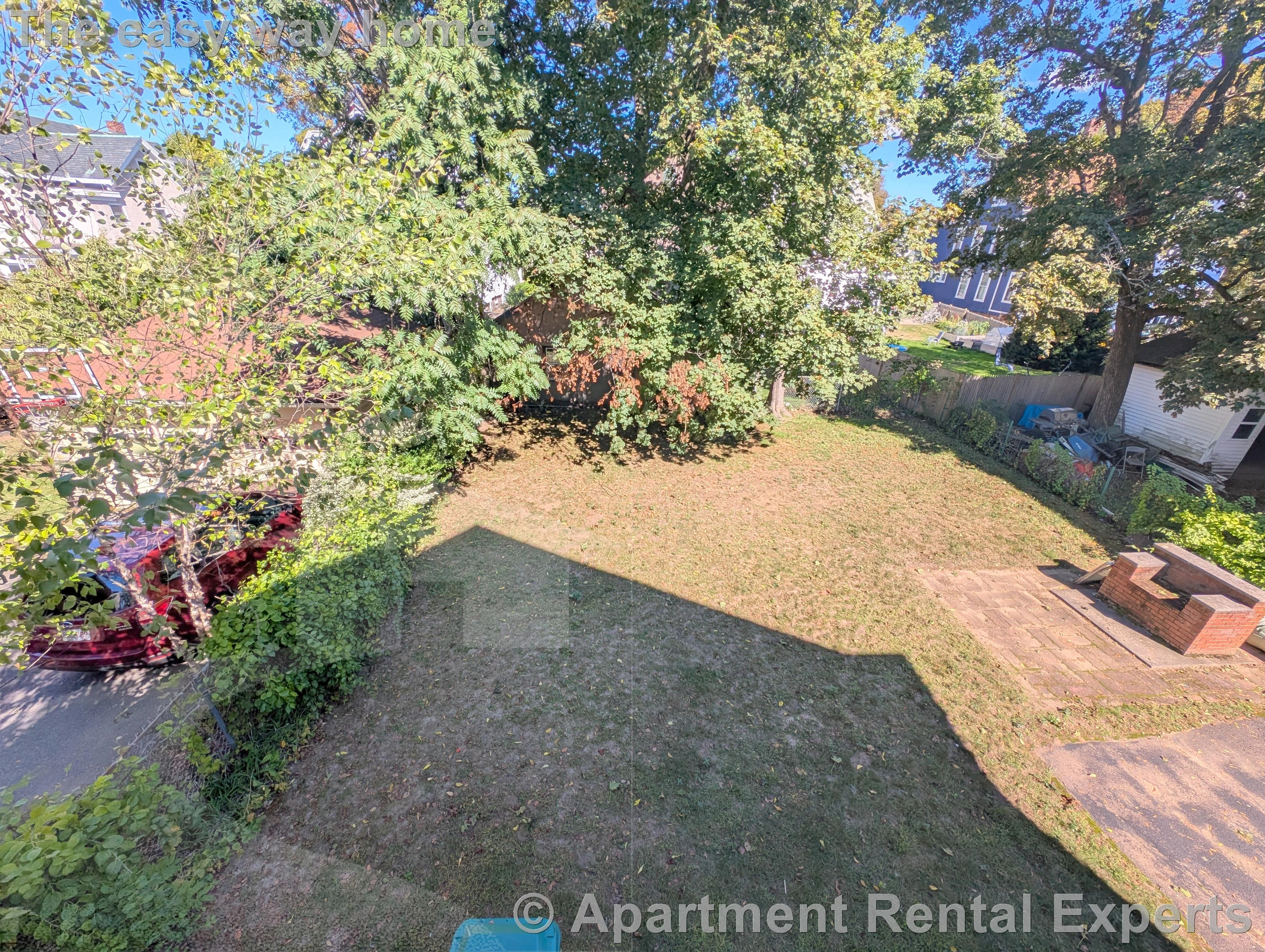 58 Monument St, Tufts