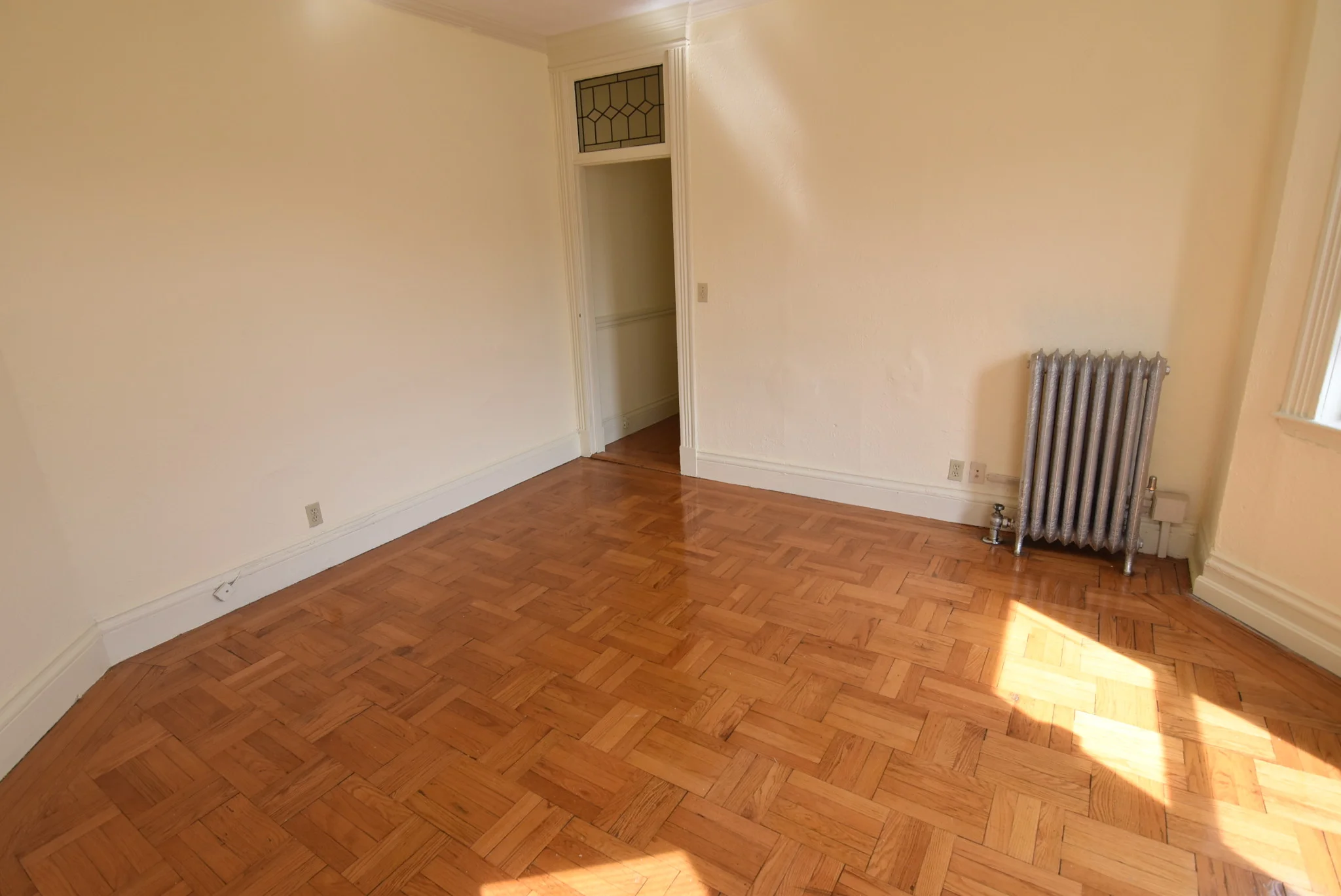 16 Queensberry St, Fenway