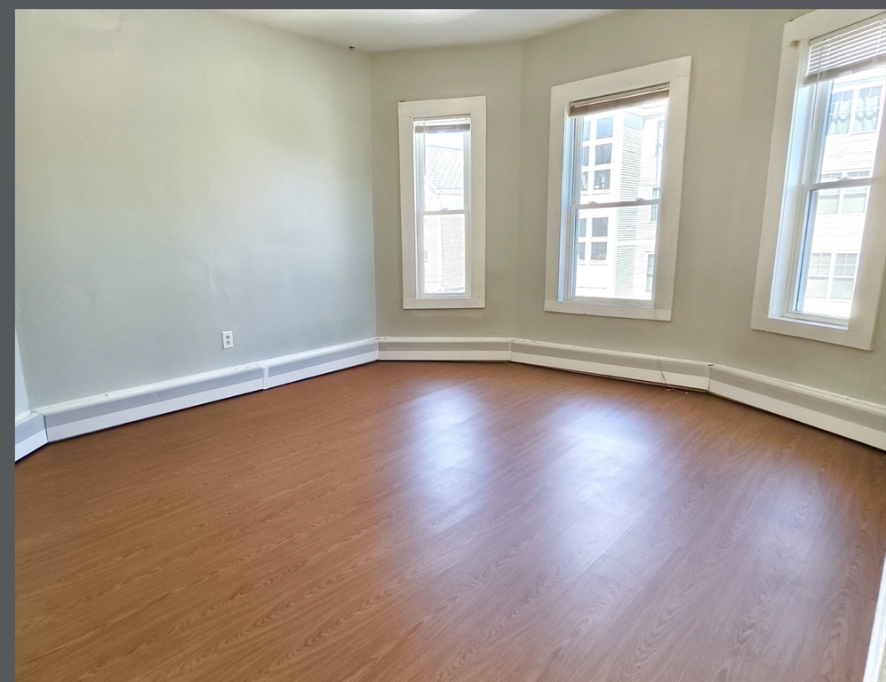 553 Dorchester Ave, South Boston