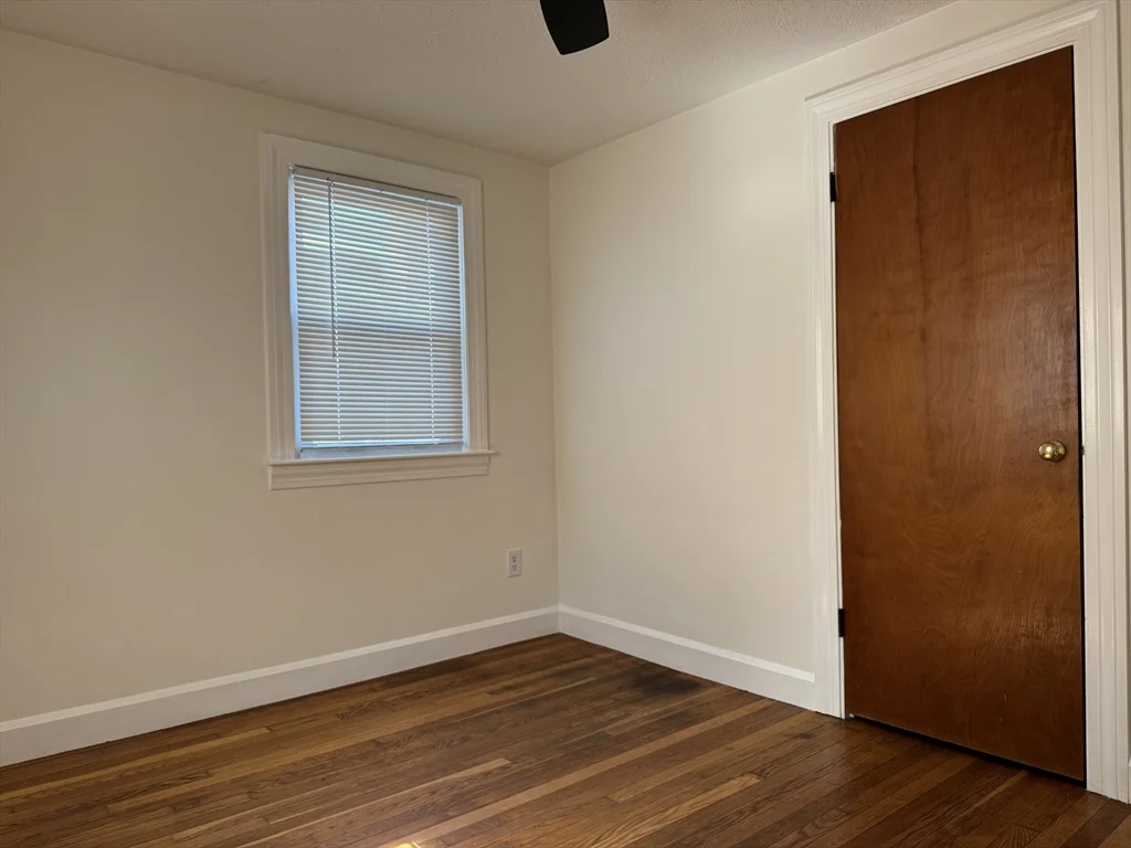 173 Pleasant St, Clinton