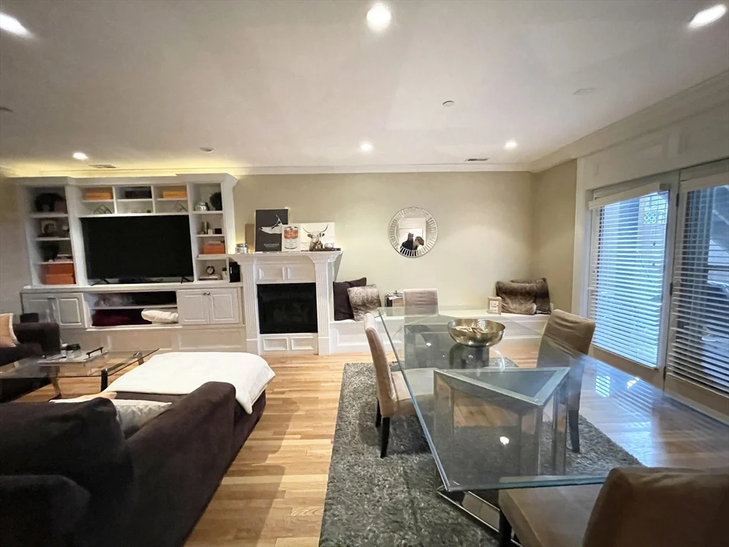 27-29 Telegraph, South Boston