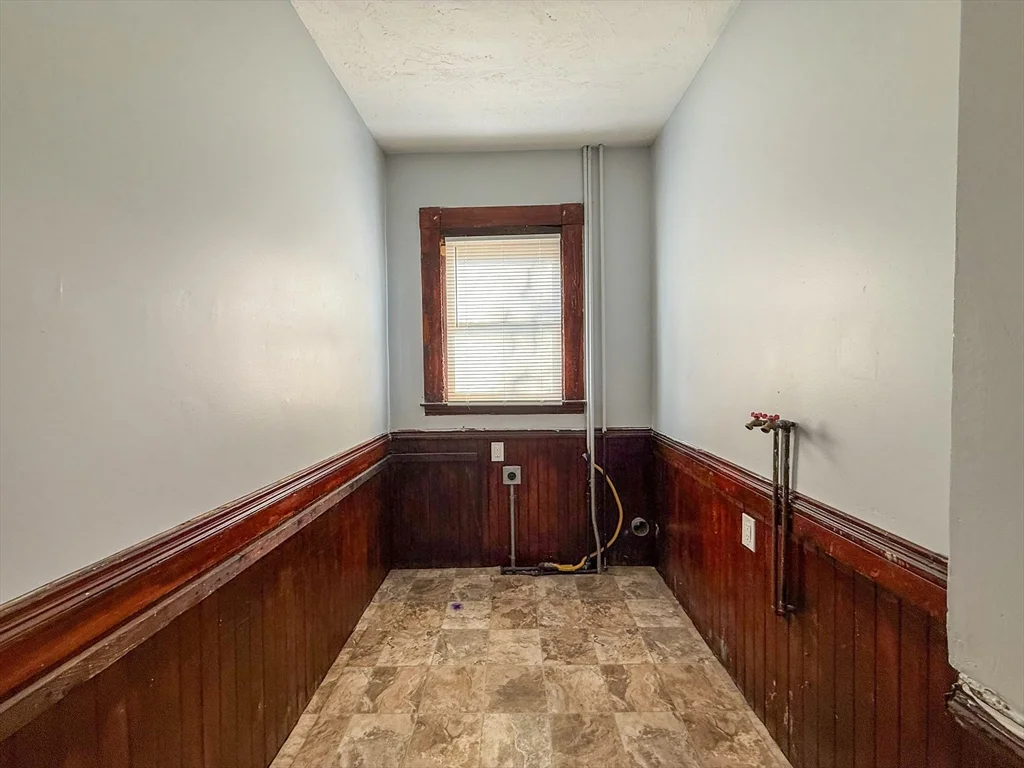 7 Lambert St, Medford