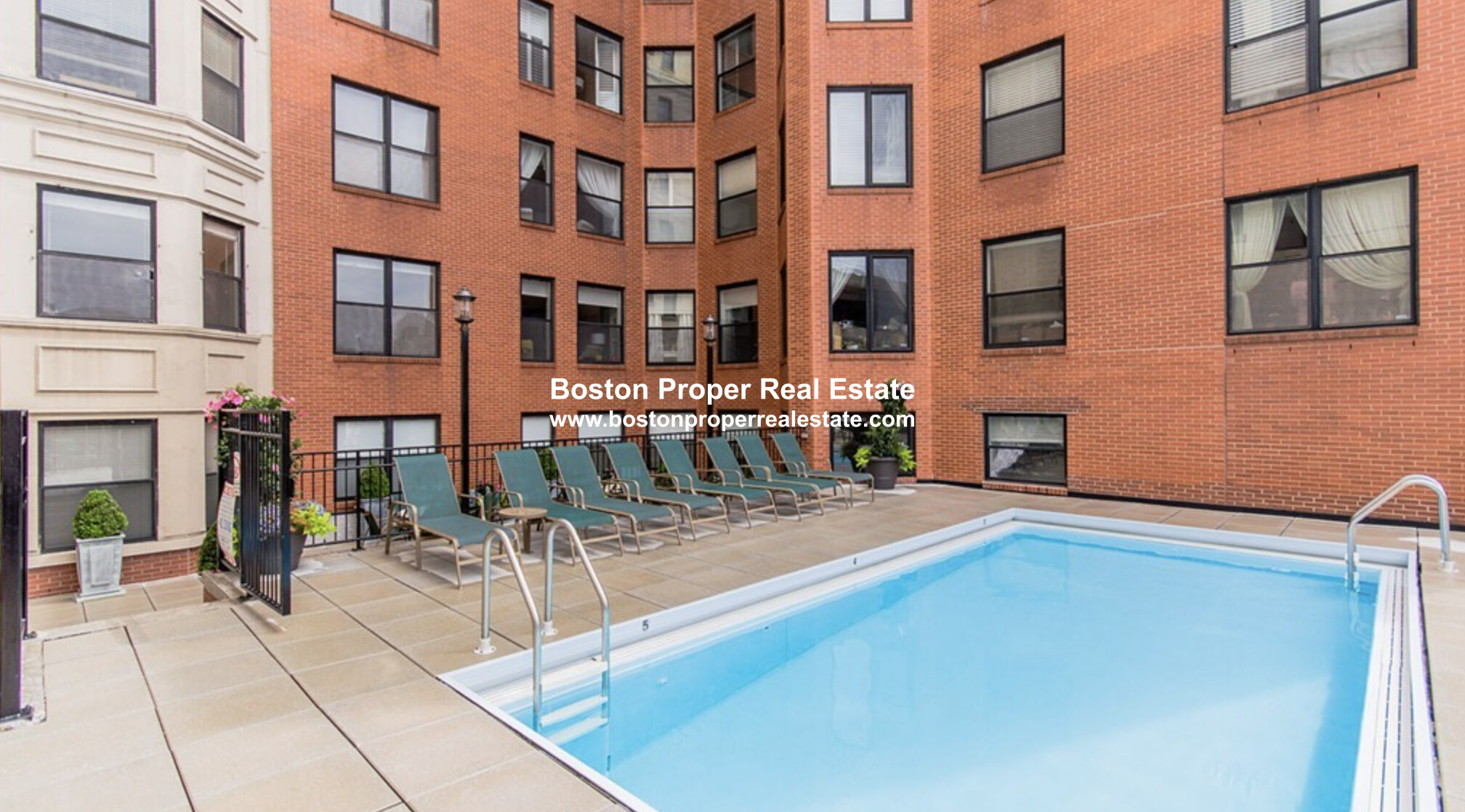 390 Commonwealth Ave, Back Bay