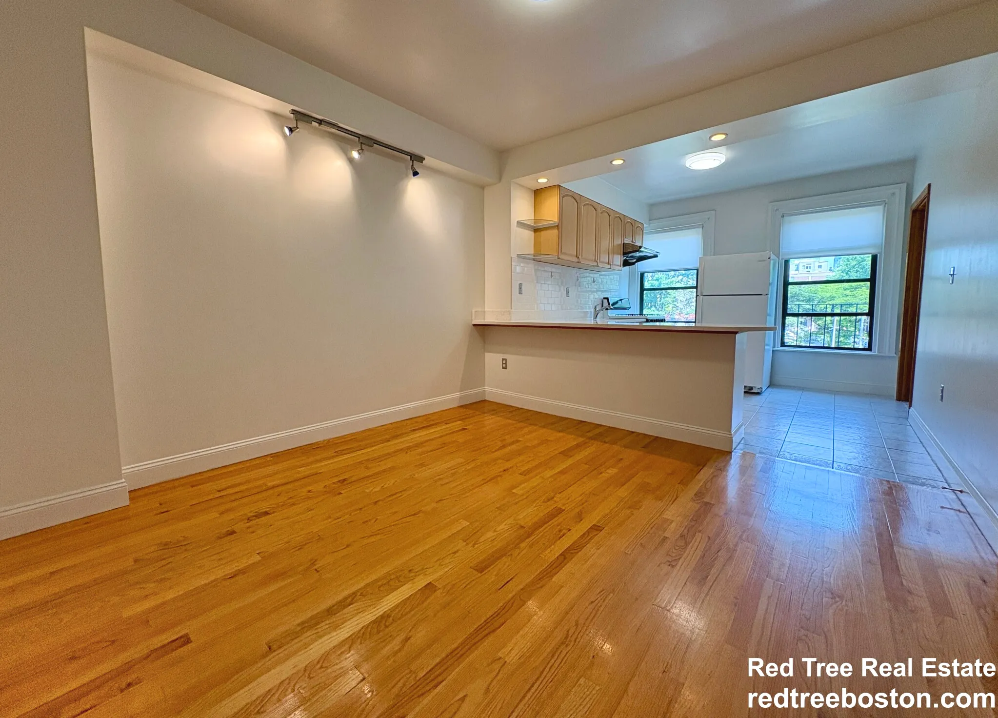 49 Dwight St, South End