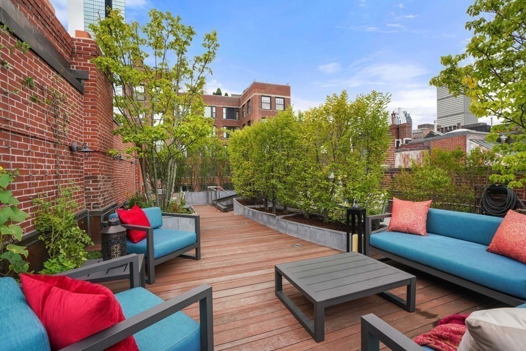 132 Commonwealth Ave, Back Bay