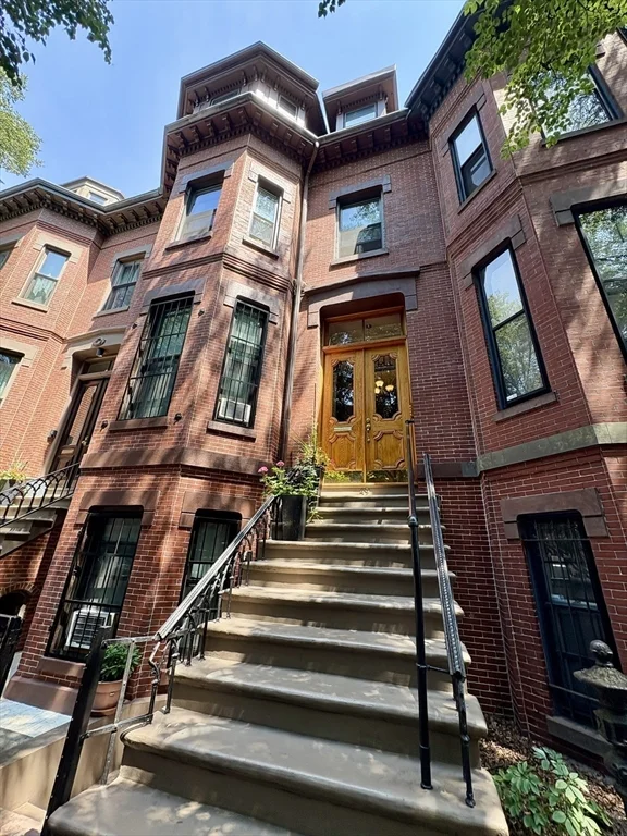 49 Dwight St, South End