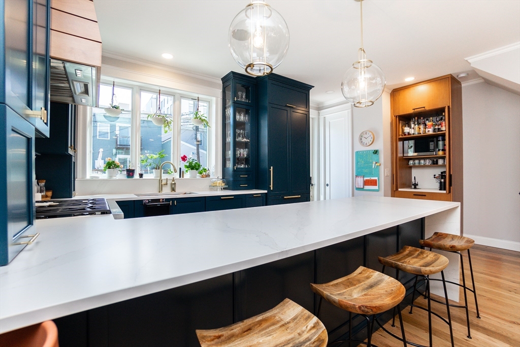 452 W 4th, South Boston