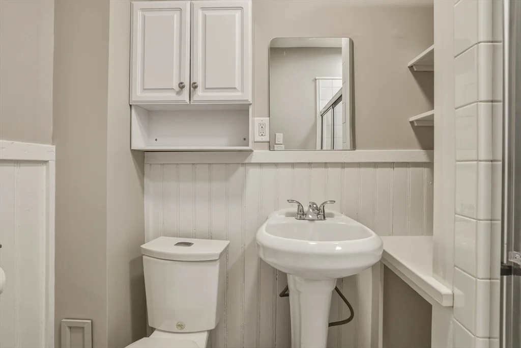 105 Nonotuck St, Holyoke