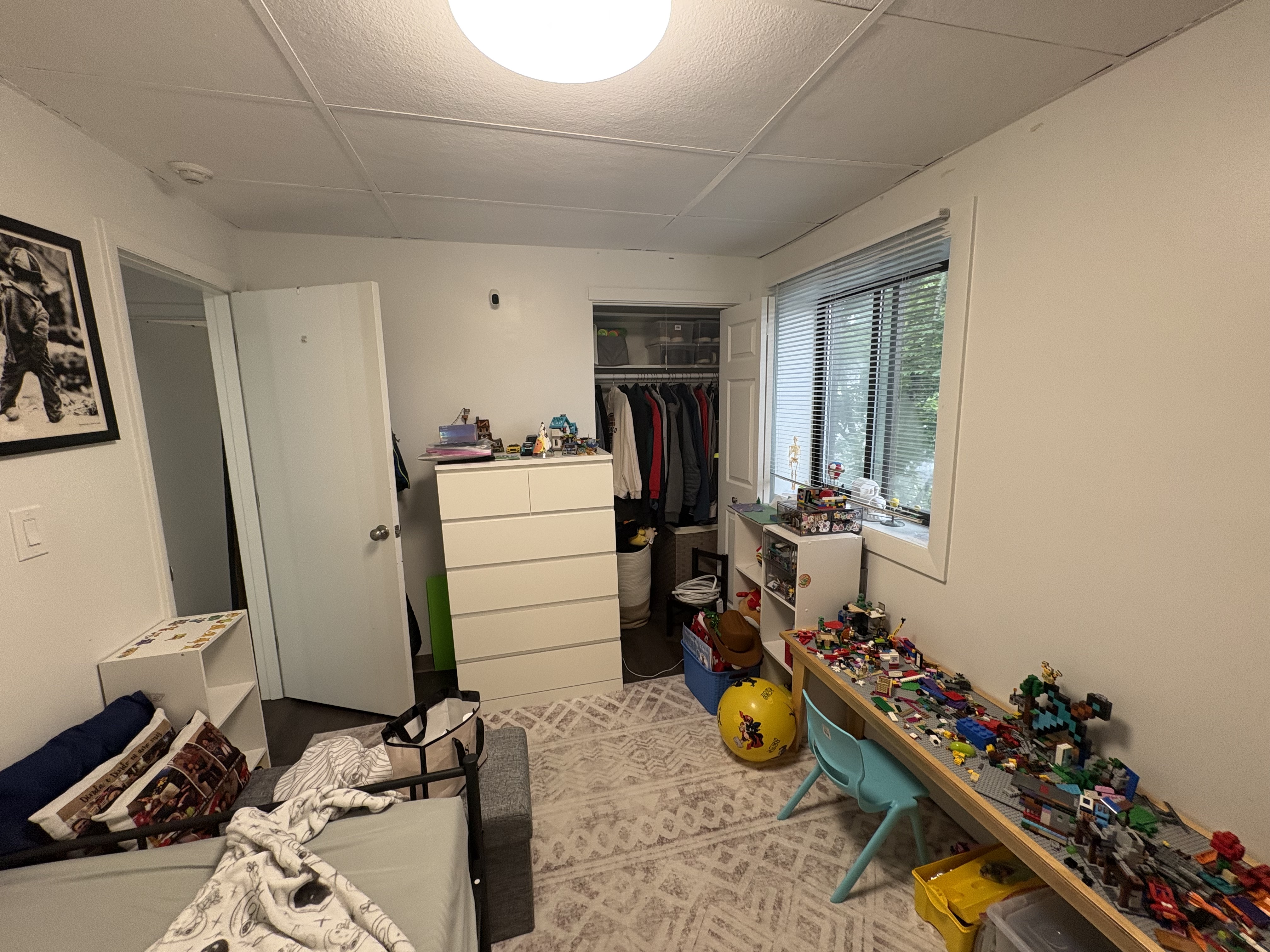 24 Hamilton St, Saugus