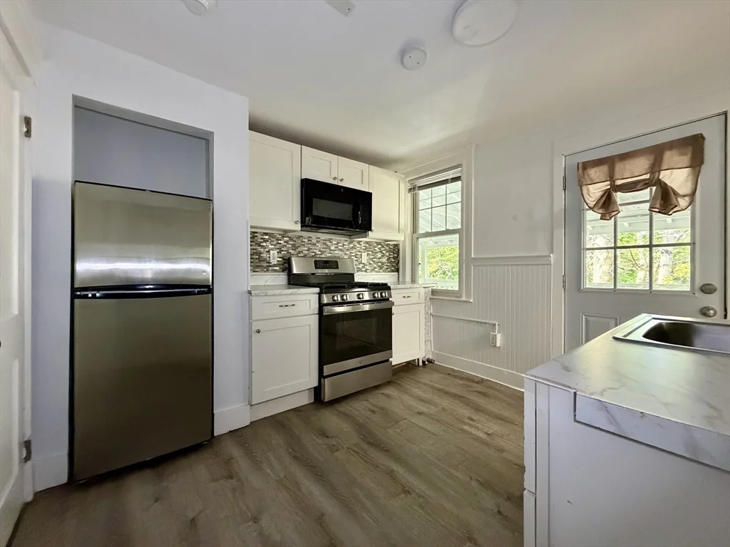 7 Main St, Foxboro