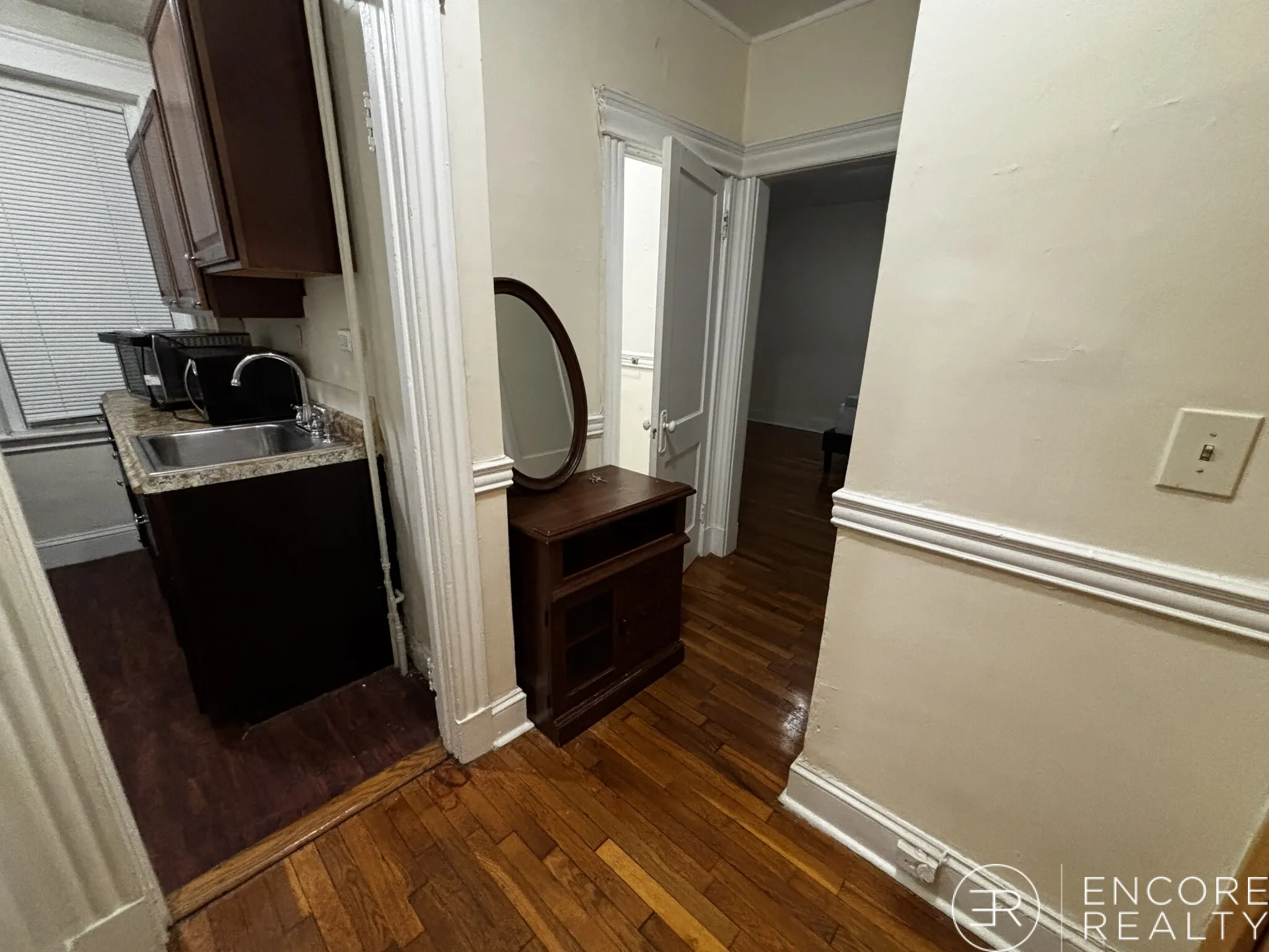 364 Riverway, Mission Hill