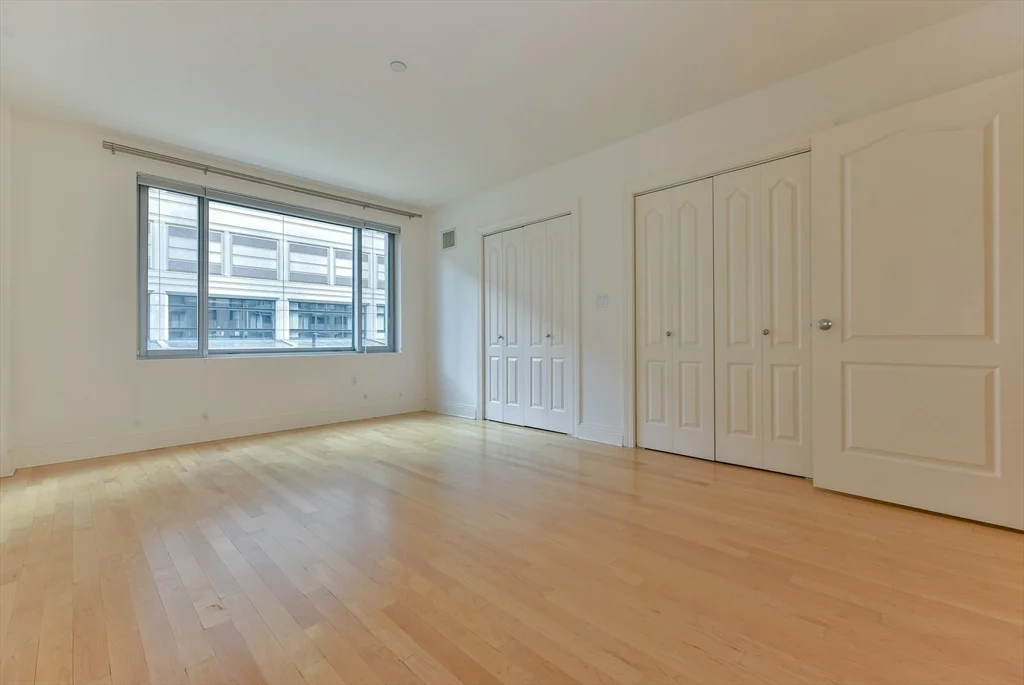 1 Huntington, Back Bay