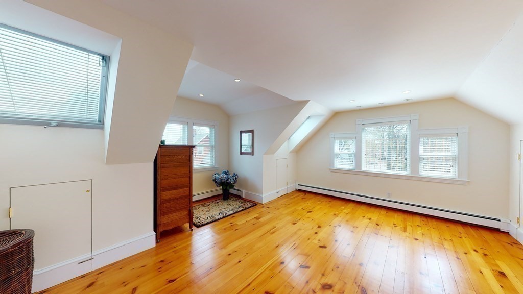 52 Hillsdale Rd, Tufts University