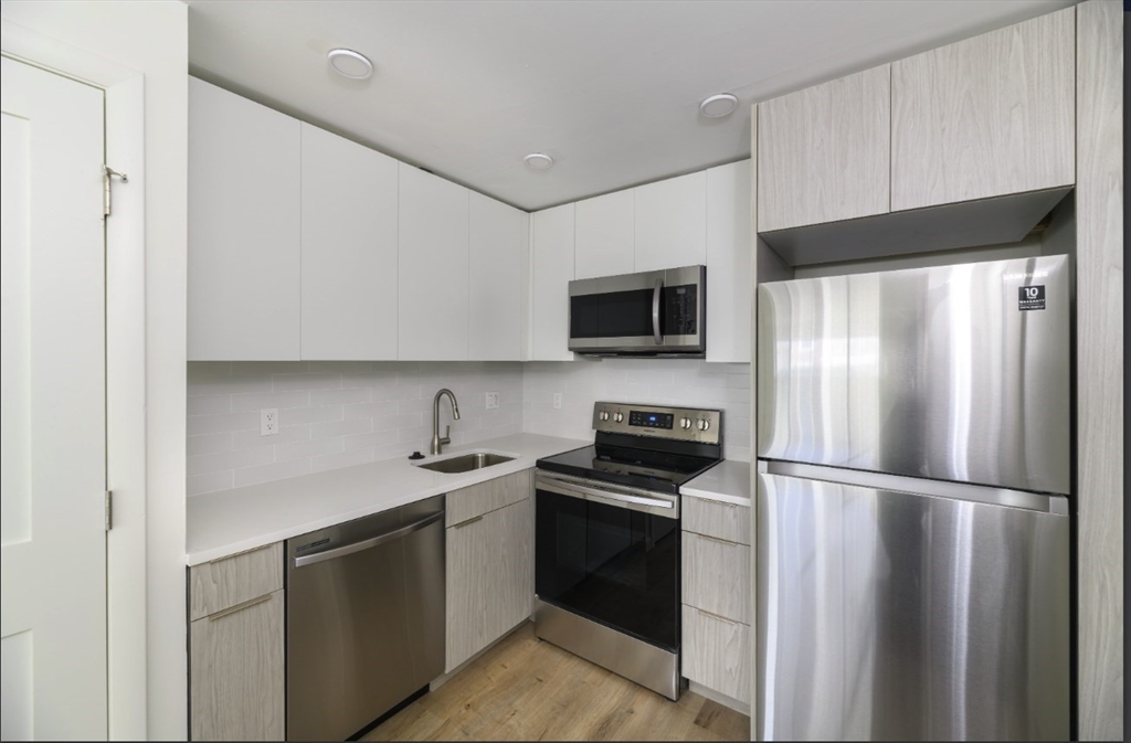 44 Parker Hill Ave, Mission Hill