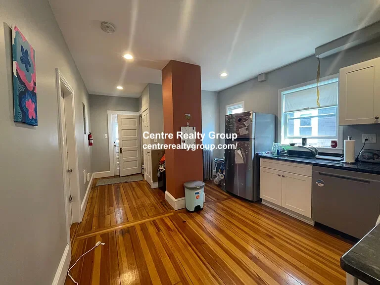 23 Berwick Rd, Tufts University