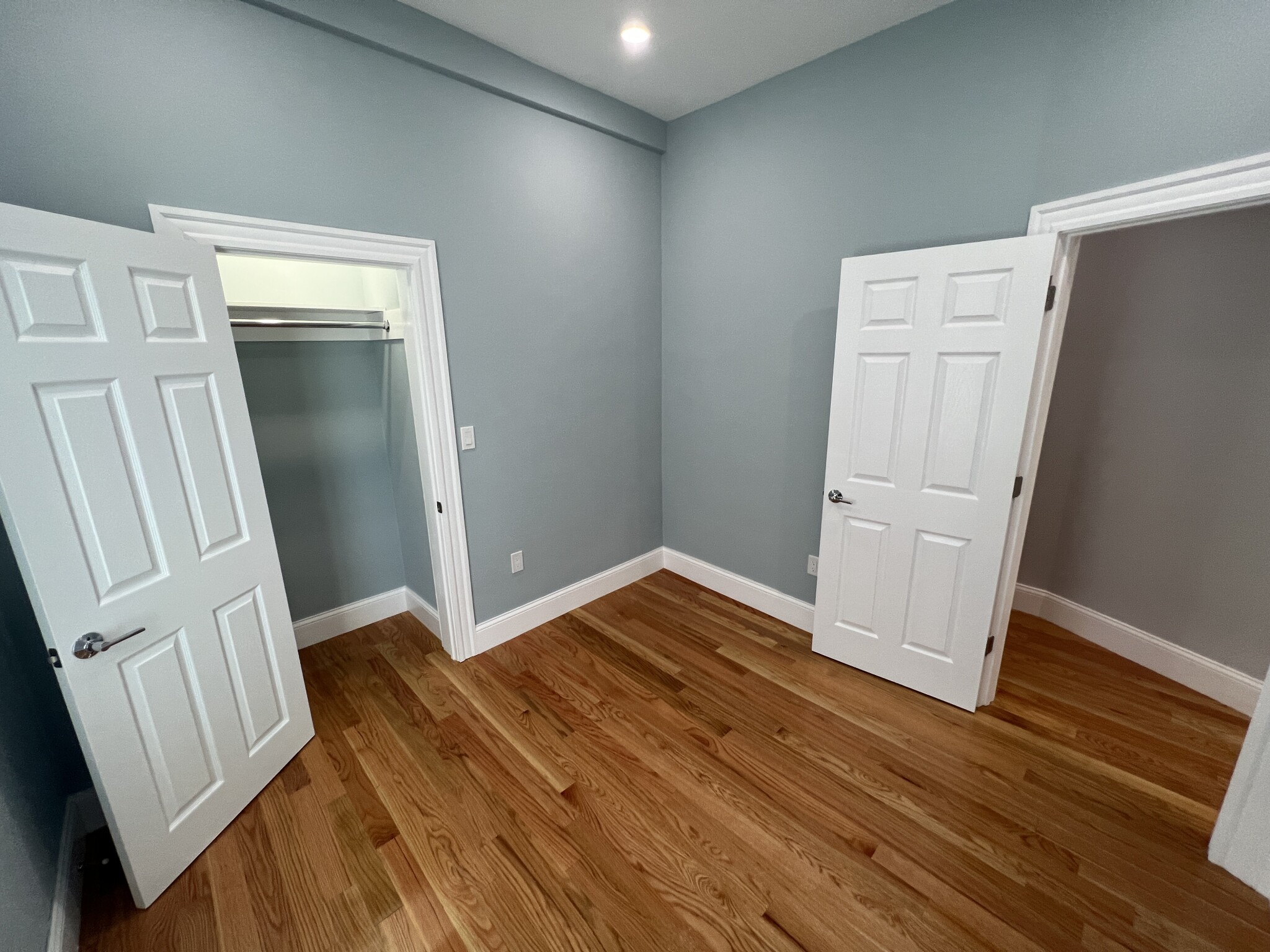 29 Alpine St, Powder House Square