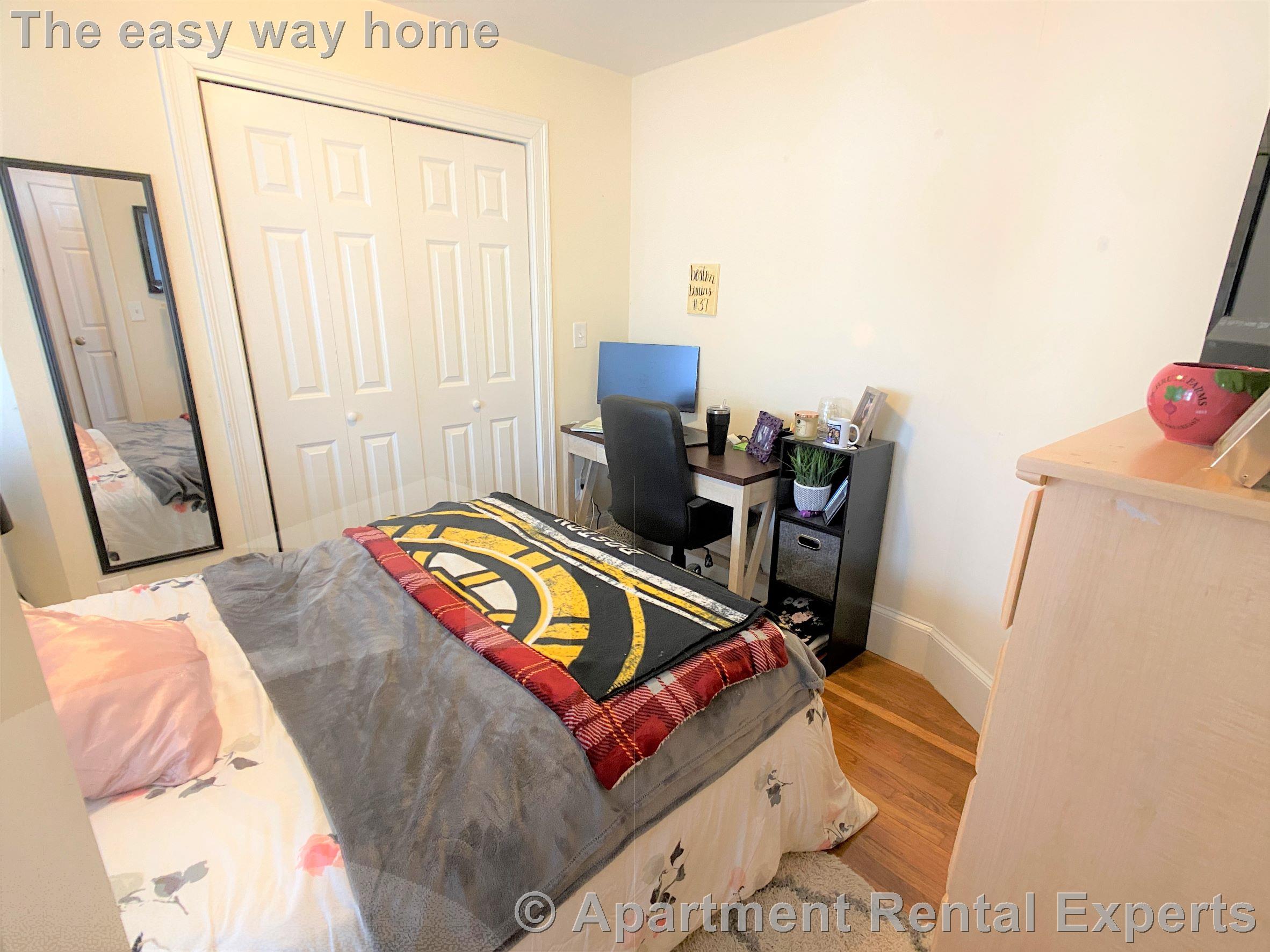 78 Ten Hills Rd, Ten Hills