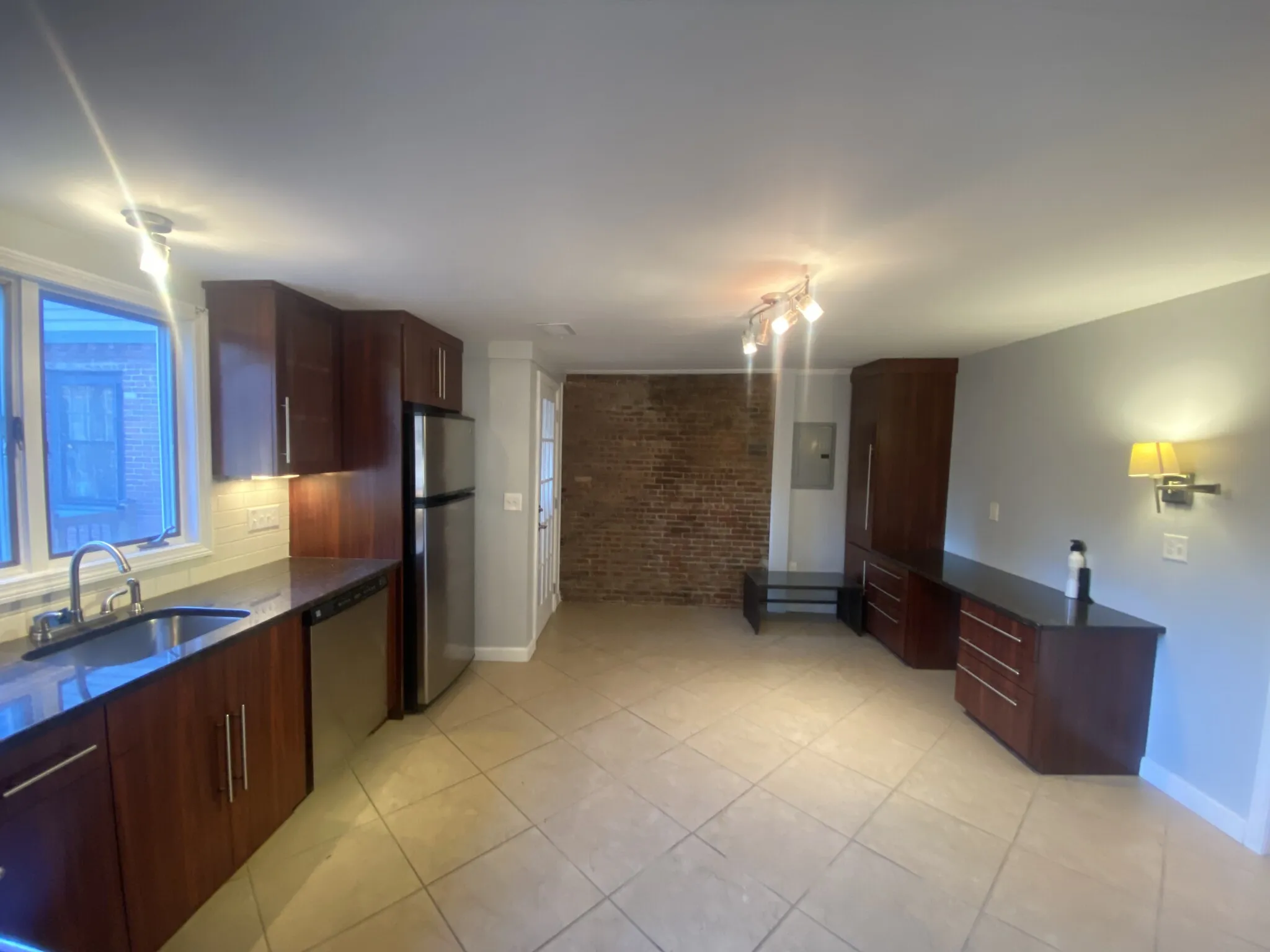 202 Third St, East Cambridge