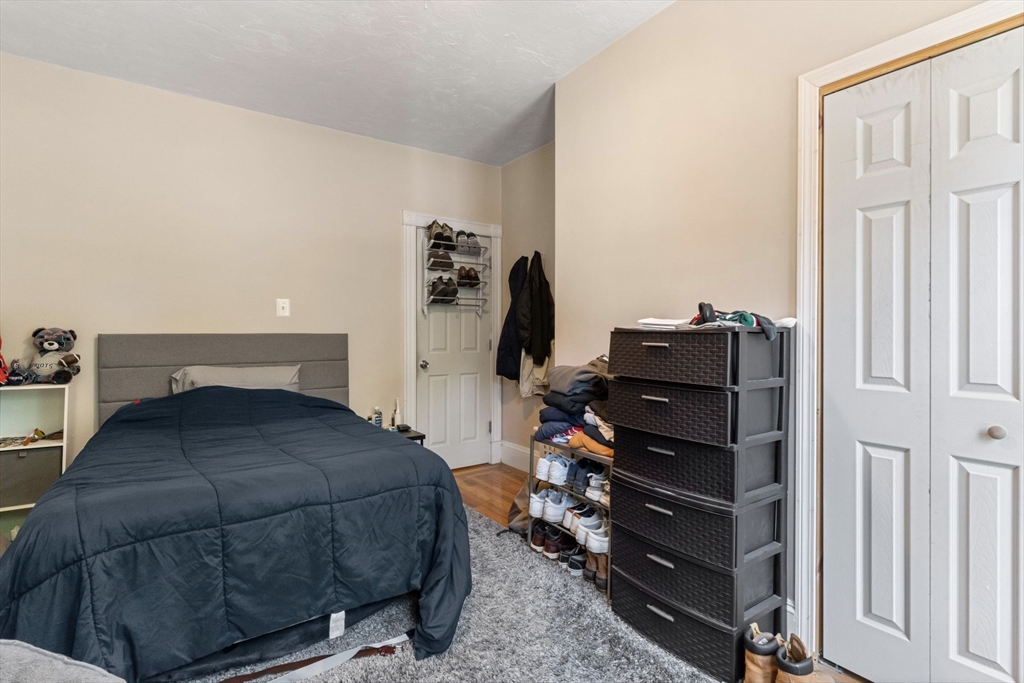 181 W 5th St, South Boston