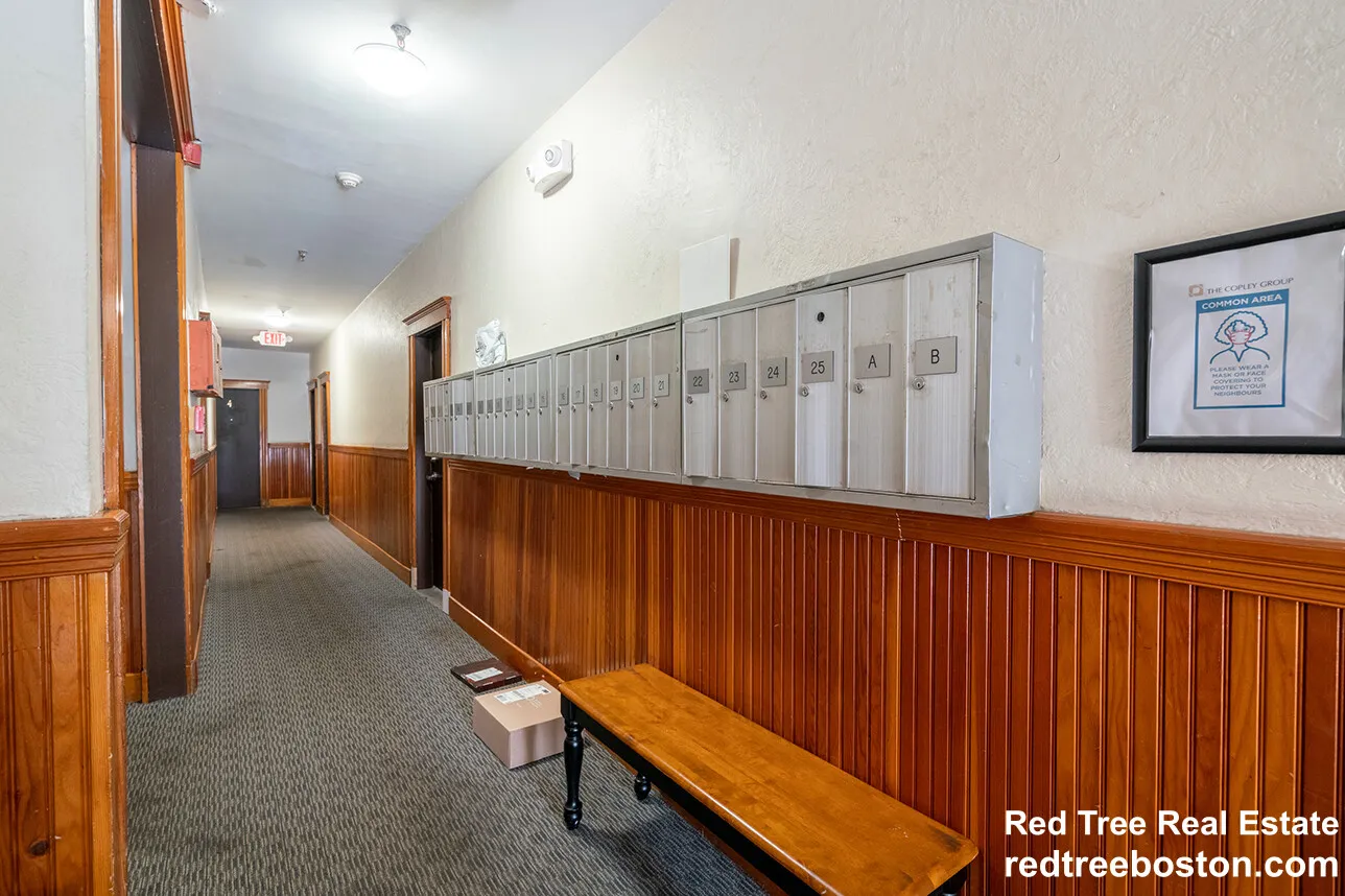 11 Peterborough St, Fenway