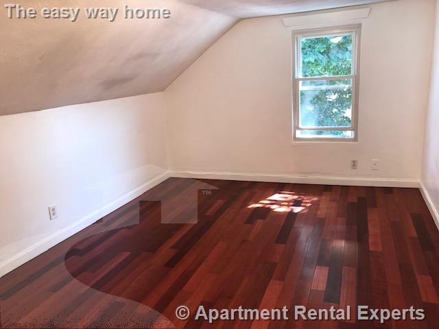 70 School St, Central Square