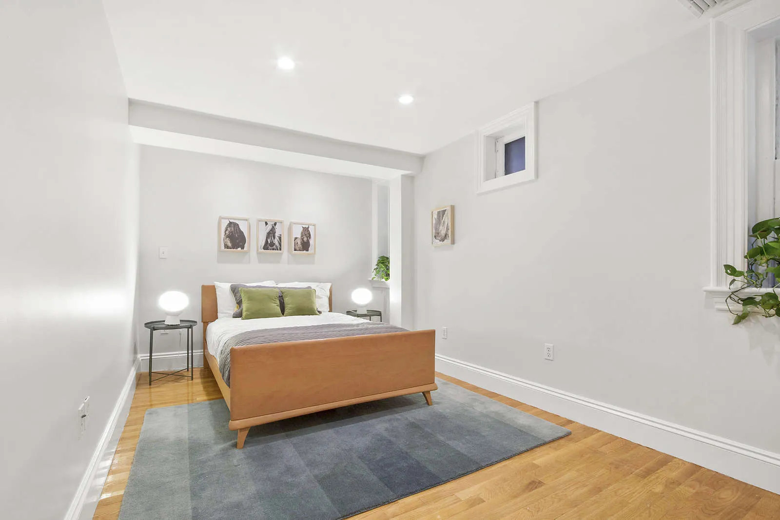 244 Beacon St, Back Bay