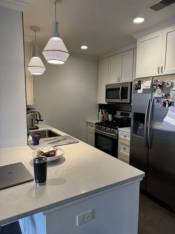 728 East Broadway, South Boston