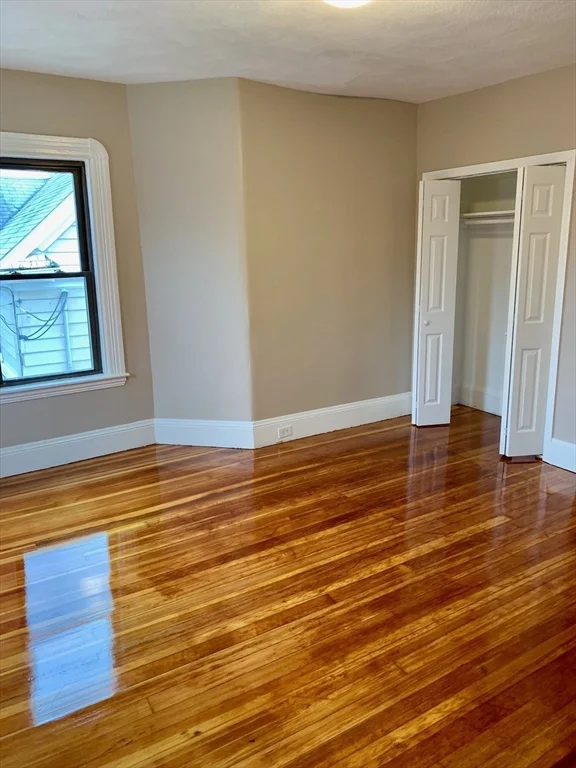 247 Whitwell St, Quincy