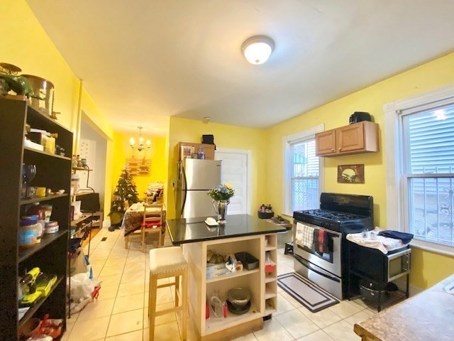 10 Bucknam St ,, Mission Hill