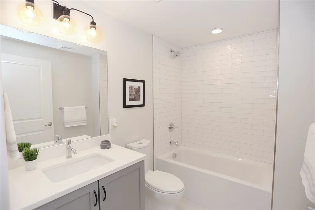 336 Chelsea, East Boston