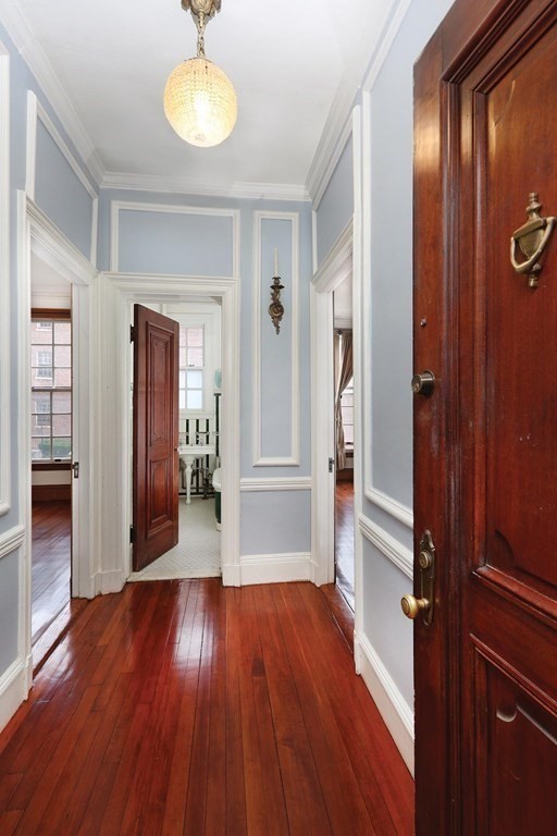 1514 Beacon St, Corey Hill