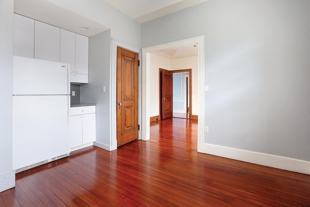 1514 Beacon St, Corey Hill