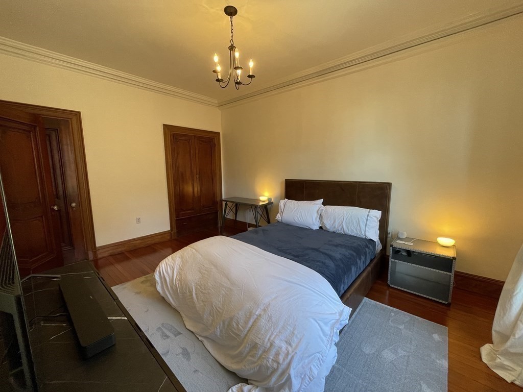 1514 Beacon St, Corey Hill