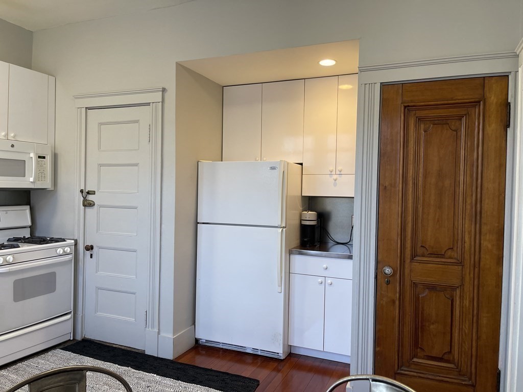 1514 Beacon St, Corey Hill