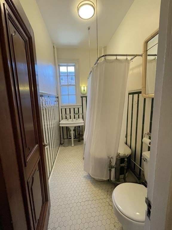 1514 Beacon St, Corey Hill